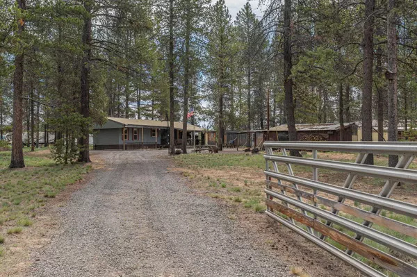 52486 Skidgel Rd, La Pine, OR 97739