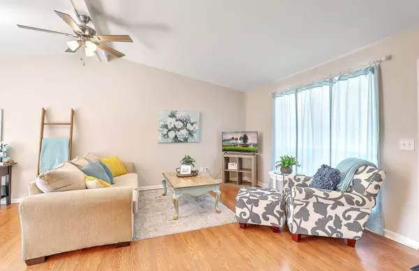 108 Aylesbury Rd, Goose Creek, SC 29445