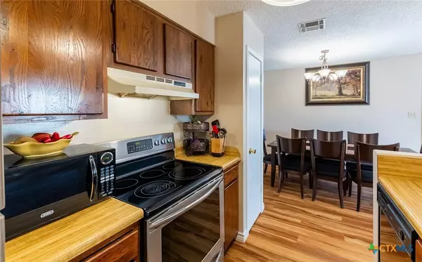 1502 Earle ST, San Marcos, TX 78666