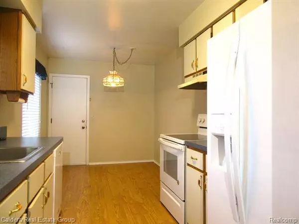 3785 HERITAGE Parkway, Dearborn, MI 48124