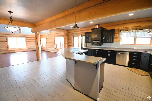 630 E BULLBERRY LN, Teasdale, UT 84773