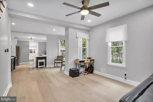 235 S ATLANTIC AVE, Haddonfield, NJ 08033