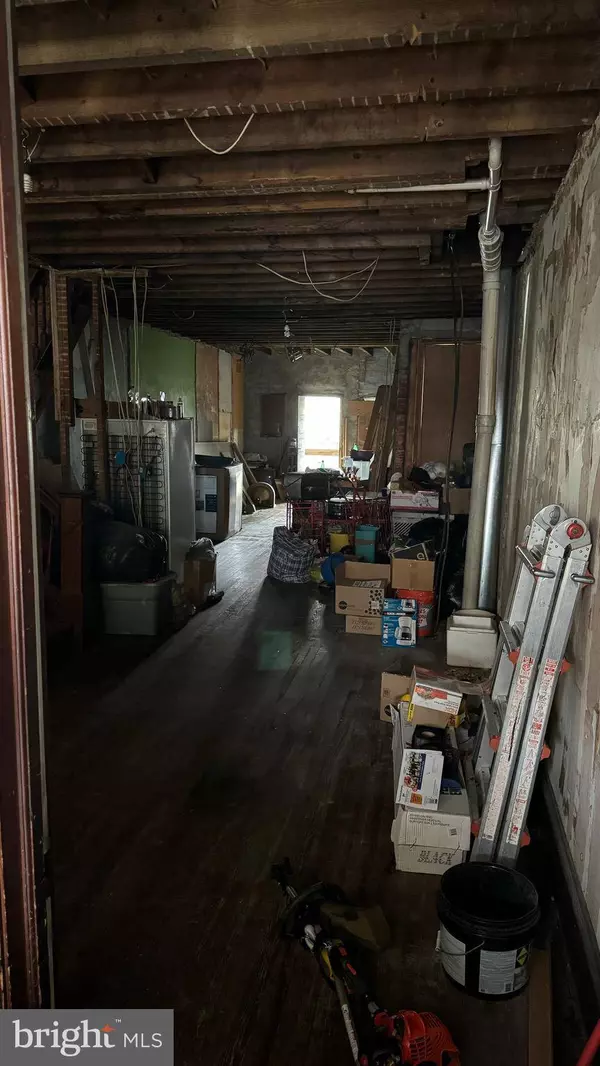 5809 CHRISTIAN ST, Philadelphia, PA 19143