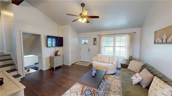 10305 W 74TH ST, Shawnee, KS 66203