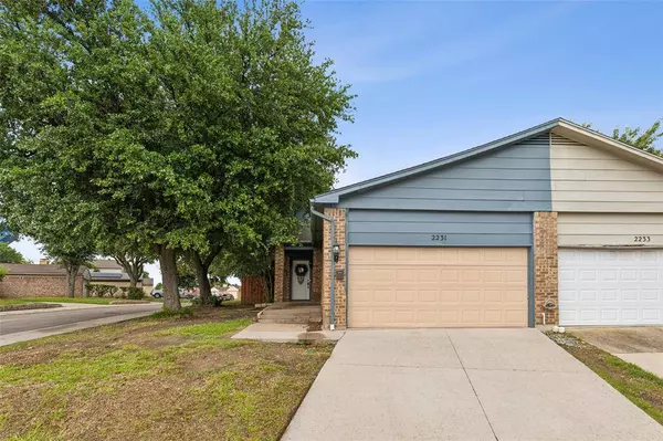 2231 Bunker Hill Drive, Carrollton, TX 75006
