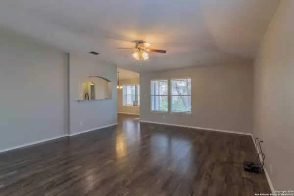 10807 Marot Fld, Helotes, TX 78023