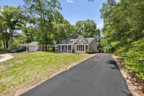 6820 Alston Court, Mobile, AL 36618