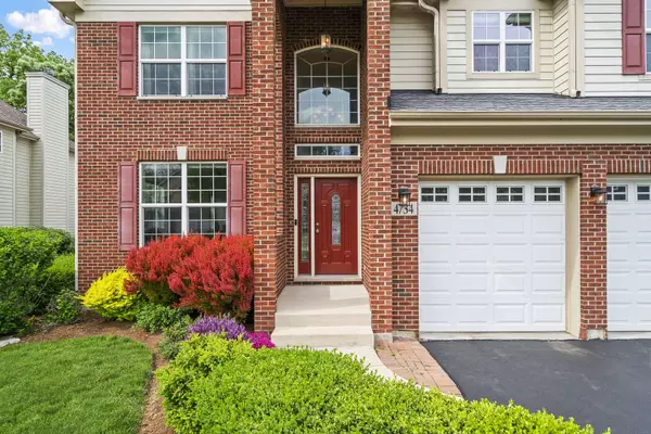 4734 Burr Oak CT, Palatine, IL 60067