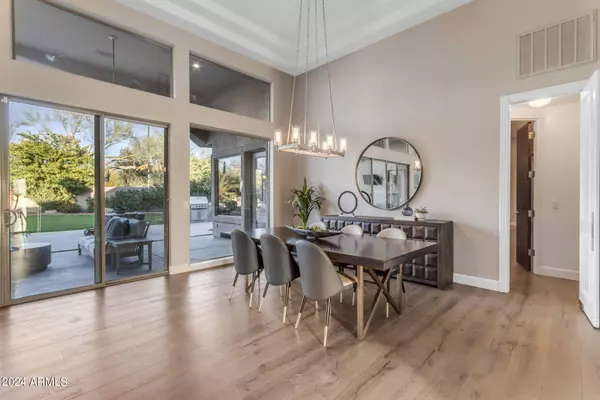 9590 E ALTADENA Avenue, Scottsdale, AZ 85260