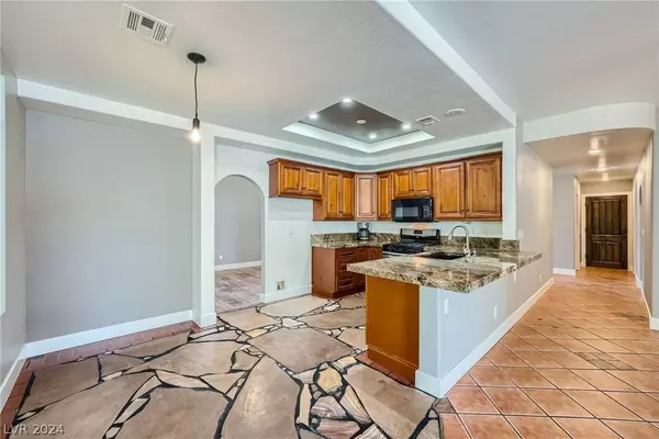 9716 Trail Rider Drive, Las Vegas, NV 89117