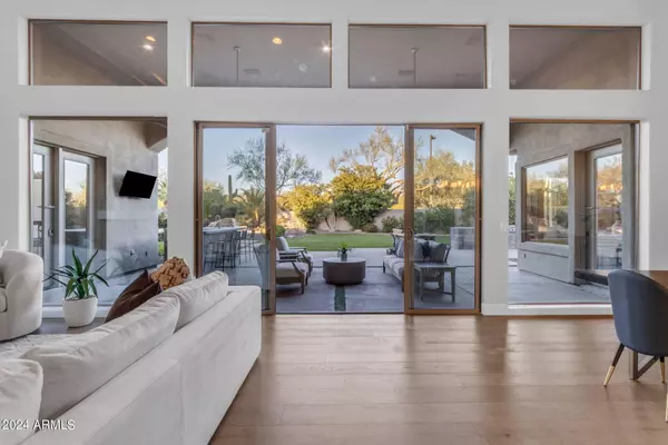 9590 E ALTADENA Avenue, Scottsdale, AZ 85260