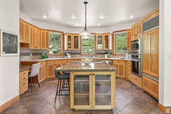 8585 PARLEYS LN, Park City, UT 84098