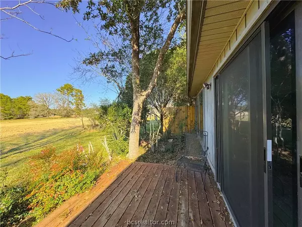 75 Coral Gables, Trinity, TX 75862