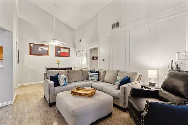 2231 Bunker Hill Drive, Carrollton, TX 75006