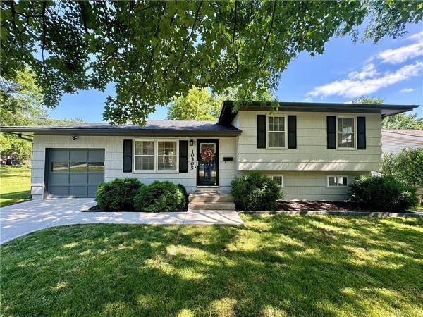 10305 W 74TH ST, Shawnee, KS 66203