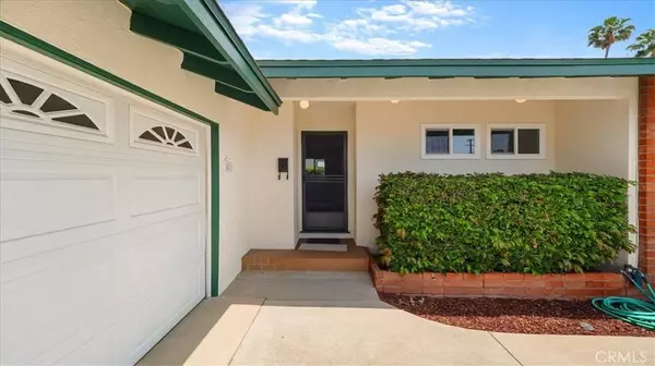 421 W Larkspur LN, Glendora, CA 91740