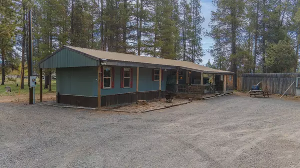 52486 Skidgel Rd, La Pine, OR 97739
