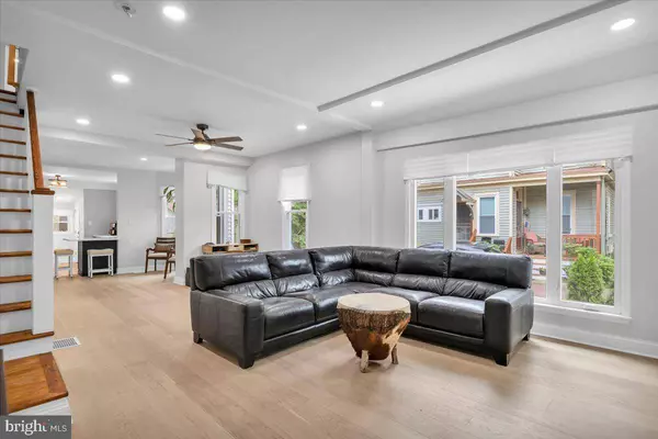 235 S ATLANTIC AVE, Haddonfield, NJ 08033