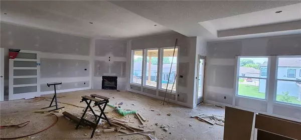 2359 NE Skopelos CT, Blue Springs, MO 64014