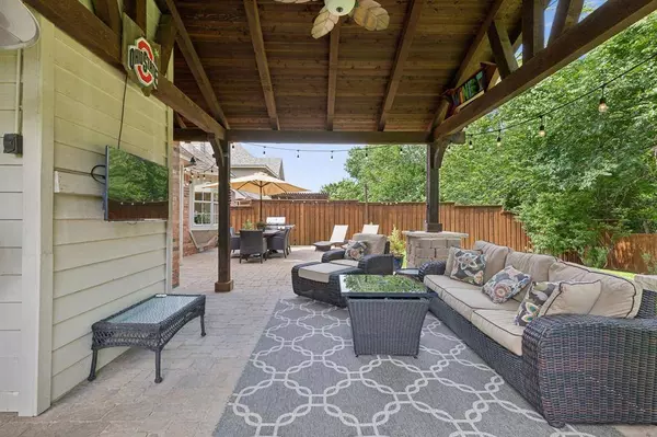 4000 Stone Brooke Drive, Grapevine, TX 76051