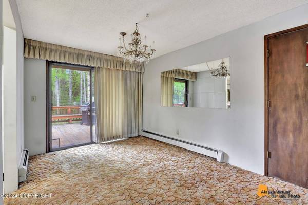 10008 Genora ST, Eagle River, AK 99577