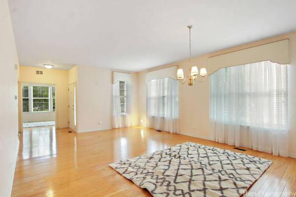 13195 W Sheffield LN, Beach Park, IL 60083