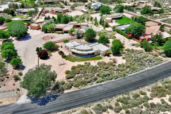 8022 Loma Larga RD, Corrales, NM 87048