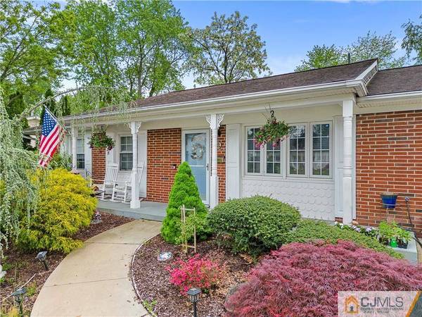 28 10th AVE, Monroe, NJ 08831
