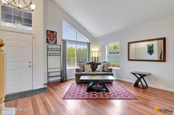 5720 Flagstone CIR, Anchorage, AK 99502