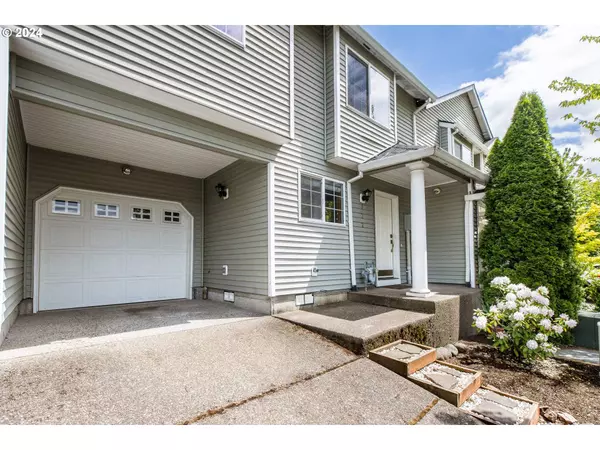 722 SE PALMBLAD PL, Gresham, OR 97080