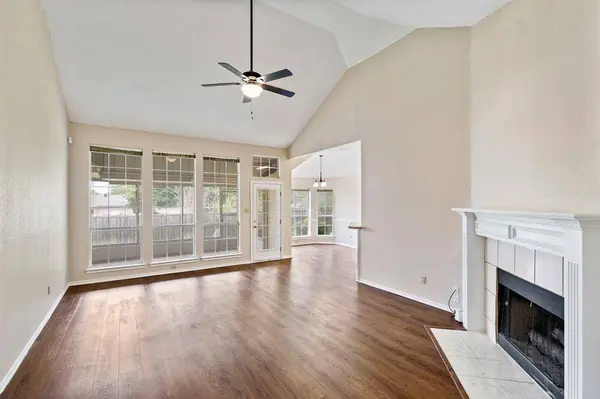 3600 Parkmead Drive, Arlington, TX 76014