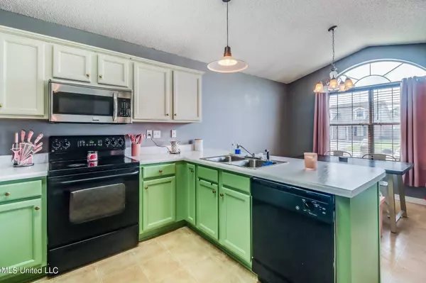 14554 Indian Trails Circle, D'iberville, MS 39540