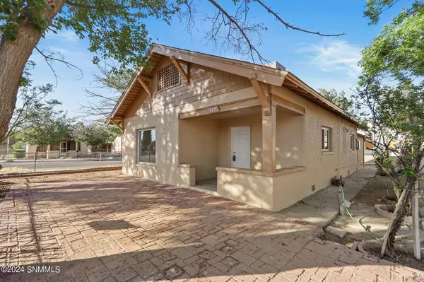 420 N Melendres ST, Las Cruces, NM 88005