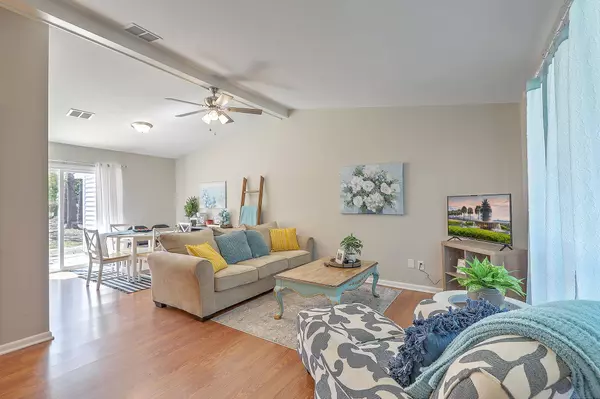 108 Aylesbury Rd, Goose Creek, SC 29445