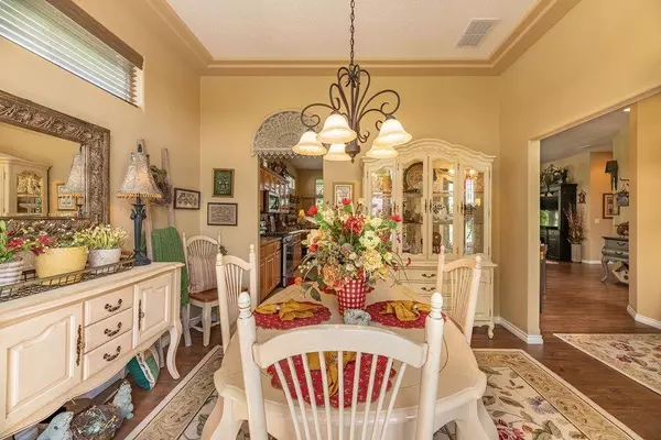 5613 S Hogan Ln, Spokane, WA 99223