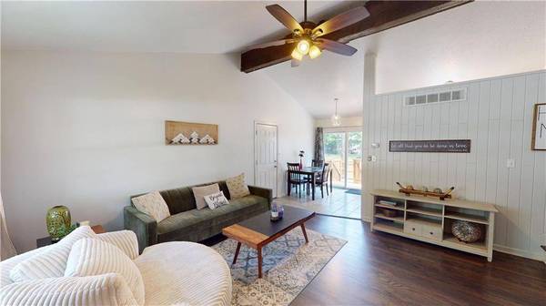 10305 W 74TH ST, Shawnee, KS 66203