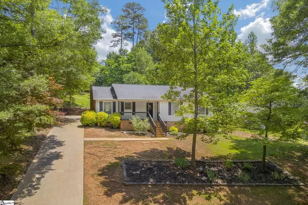 131 Deborah Lane, Greenville, SC 29611
