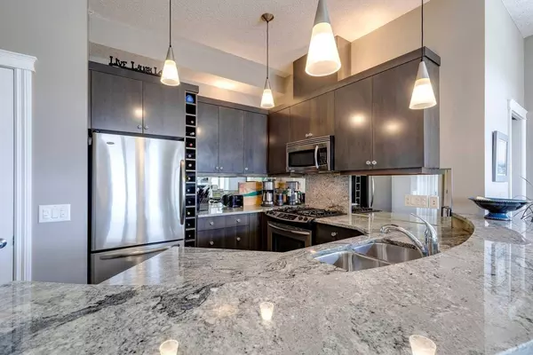 10 Hemlock CRES SW #402, Calgary, AB T3C2Z1