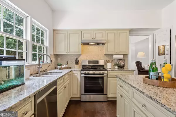 370 Stedford LN, Johns Creek, GA 30097