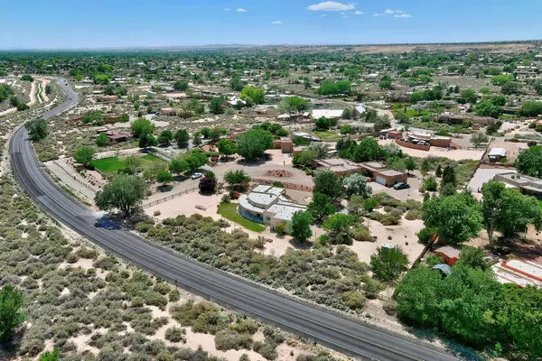 8022 Loma Larga RD, Corrales, NM 87048