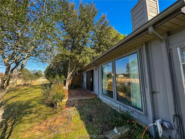 75 Coral Gables, Trinity, TX 75862