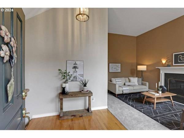 14669 SW WOODHUE ST, Tigard, OR 97224