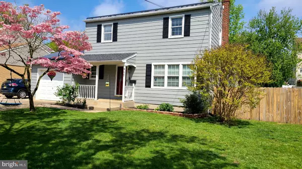 317 OAKLAND AVE, Bellmawr, NJ 08031