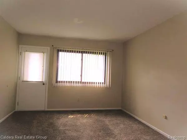 3785 HERITAGE Parkway, Dearborn, MI 48124