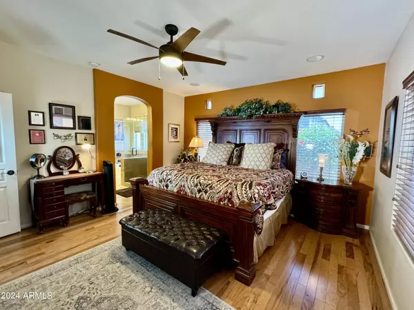 10559 W ALEX Avenue, Peoria, AZ 85382