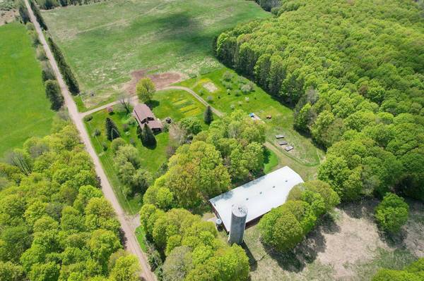 206 RANCH RD, Iron River, MI 49935