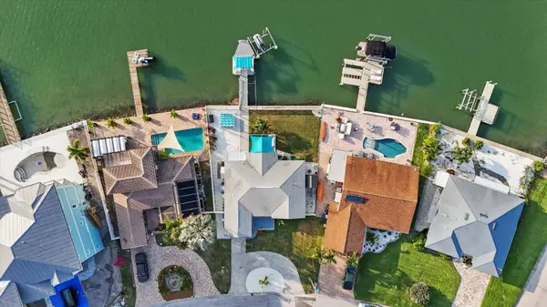 750 PRUITT DR, Madeira Beach, FL 33708