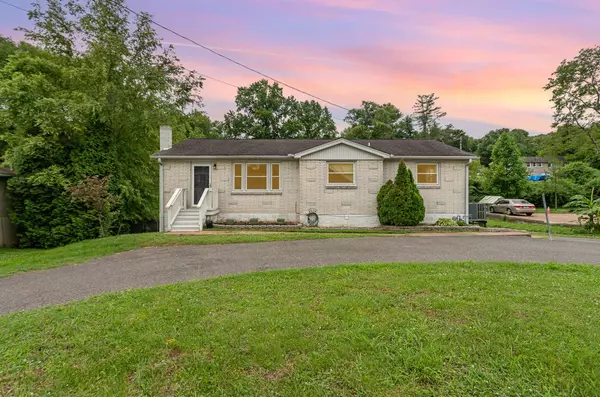 3841 Bonnacreek Dr, Hermitage, TN 37076