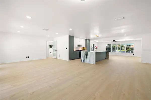 4749 LANSING ST NE, Saint Petersburg, FL 33703