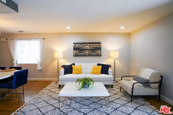 2601 E 19th St #16, Signal Hill, CA 90755